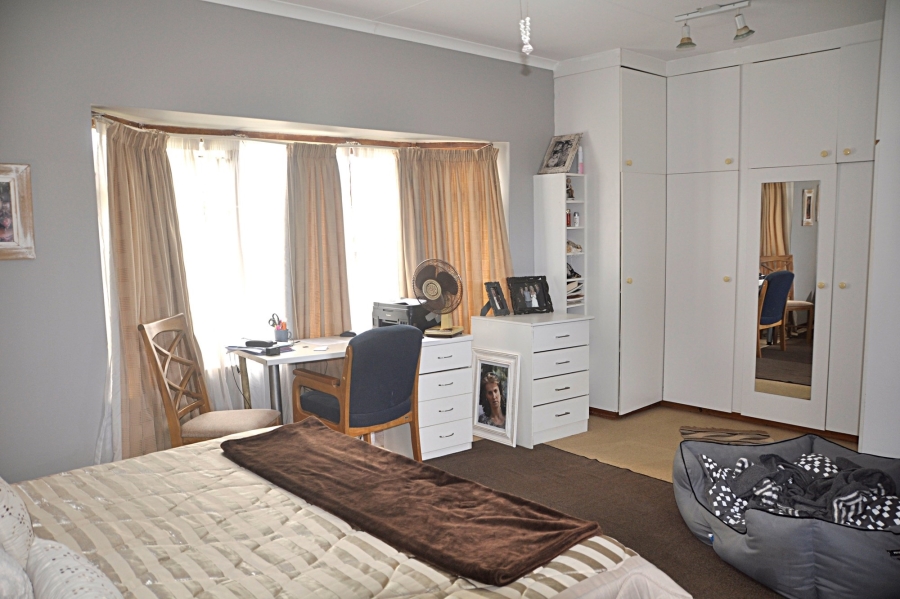 2 Bedroom Property for Sale in Hersham Western Cape
